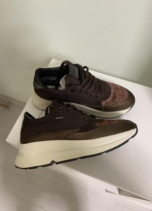 Кроссовки geox
