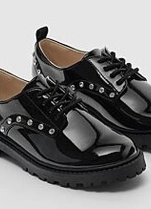 Черные лакированные туфли дерби zara1 фото