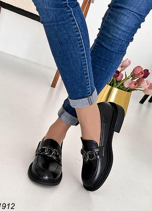 Женские лоферы с декором