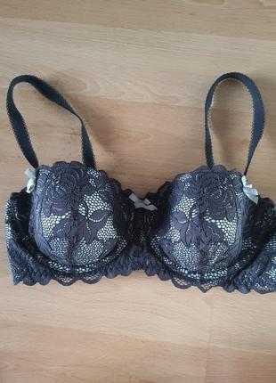 Бюстгальтер