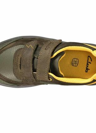 Шкіряні туфлі clarks rex quest k khaki3 фото