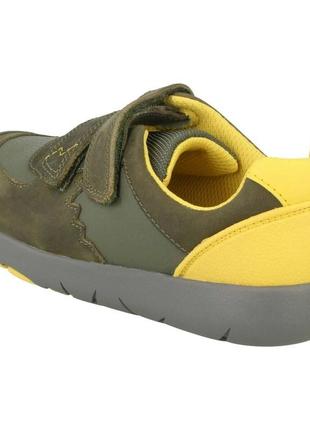 Шкіряні туфлі clarks rex quest k khaki4 фото