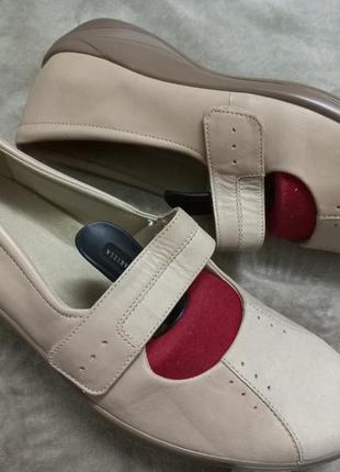 Туфли мокасины фирменные кожа жен.41-41.5р.clarks индии