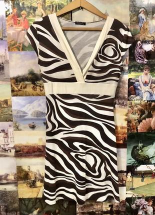 Коричнево-белое платье-миди в принт зебры2 фото
