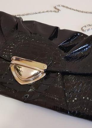 Очень нарядный вечерний клатч на цепочке