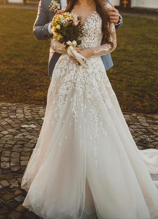 Дизайнерська весільна сукня від оксани мухи.4 фото
