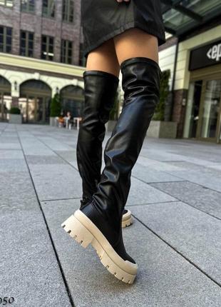 Стильні натуральні жіночі високі чоботи чорного кольору, трендові демісезонні шкіряні ботфорти5 фото