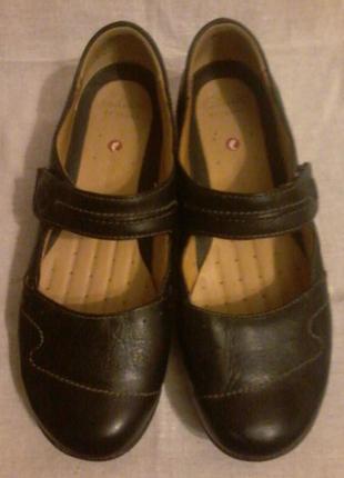 Продам шкіряні туфельки clarks artisan unstructured (37 розмір)