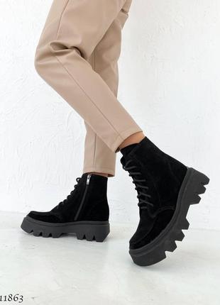 Черные натуральные замшевые демисезонные деми осенние ботинки на шнурках шнуровке толстой грубой подошве замша осень10 фото