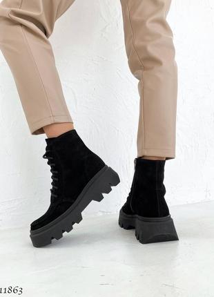 Черные натуральные замшевые демисезонные деми осенние ботинки на шнурках шнуровке толстой грубой подошве замша осень6 фото