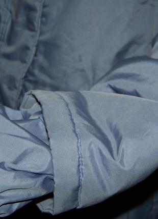 Женская демисезонная куртка утепленная тонким синтипоном со съемным капюшоном bluetale l-ка6 фото