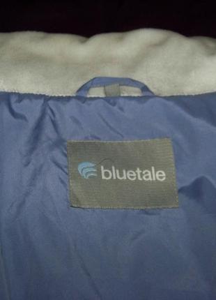 Женская демисезонная куртка утепленная тонким синтипоном со съемным капюшоном bluetale l-ка4 фото