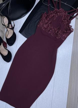 Бордовое силуэтное платье new look xs платье с кружевным лифом короткое платье по фигуре