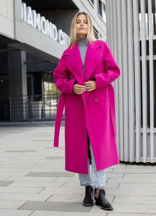 Утепленное кашемировое женское демисезонное пальто цвета фуксии5 фото