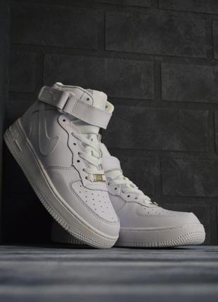 Шикарные женские кроссовки высокие белые nike air force 1 high /весна/лето/осень😍