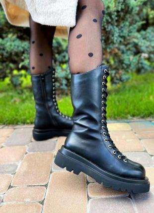 Високі черевики берці чоботи із стильною шнуровкою
