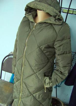 Распродажа удлиненная куртка прямого кроя с мехом на капюшоне оливково-зеленая мl7 фото