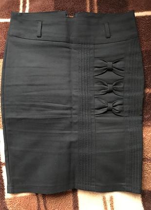 Классическая обтягивающая юбка