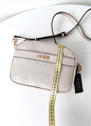 Жіноча брендова сумка guess ellison camera bag crossbody сумочка гезз камера кросбоді на подарунок дружині подарунок дівчині8 фото