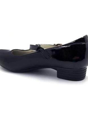 Черные туфли маленький каблук с ремешком5 фото
