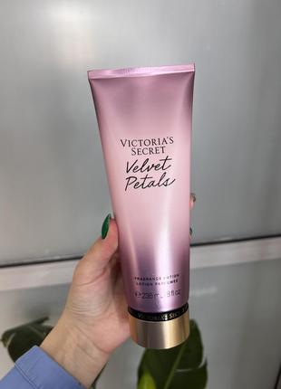 Лосьон для тела fragrance lotion velvet petals victoria’s secret