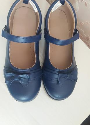 Туфлі для дівчинки1 фото