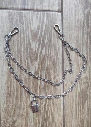 Ланцюг з застібками, декорований колодкою, стан гарний