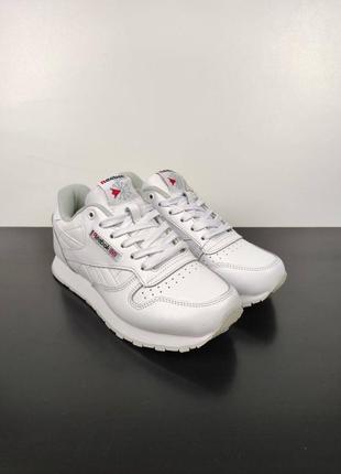Reebok classic white
