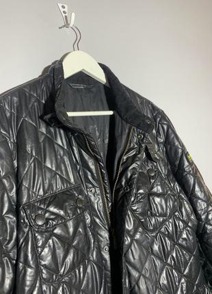 Лаковая куртка от известного бренда barbour7 фото