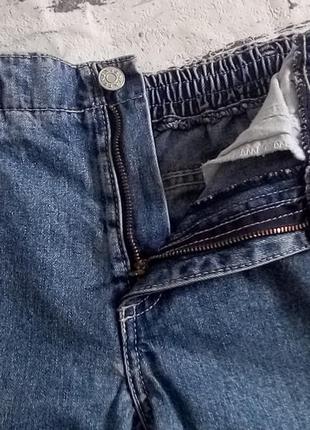 Фирменные джинсы 5-6 лет.3 фото