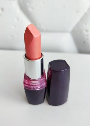 Увлажняющая помада орифлейм персик oriflame frosted peach  12131 attraction