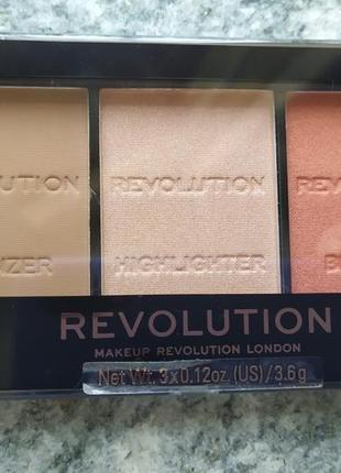 Дивовижна палетка makeup revolution ultra sculpt &amp; contour