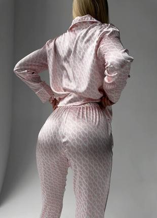Женская бежевая / розовая шелковая пижама victoria's secret в лого2 фото