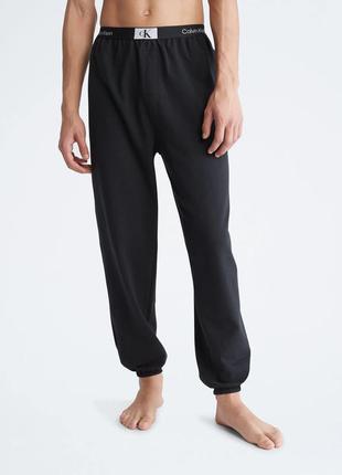 Штани calvin klein (ck 1996 lounge black joggers pants) з америки l