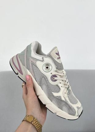 Жіночі кросівки adidas what astir