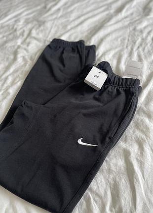 Мужские спортивные штаны nike