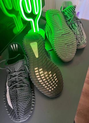 Кроссовки yeezy 350