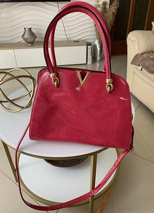Сумочка лакова жіноча рожева