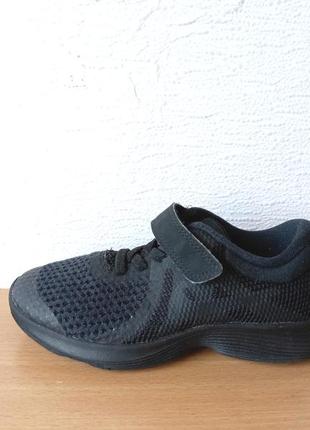 Лёгкие дышащие кроссовки nike revolution 27,5 р. стелька 17,5 см2 фото