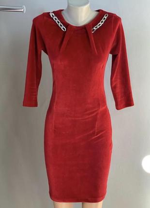 Красное платье по колено2 фото