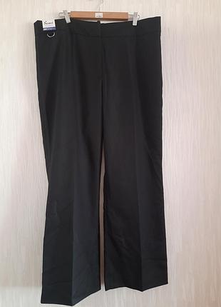 Брюки новые 20/48 размера
