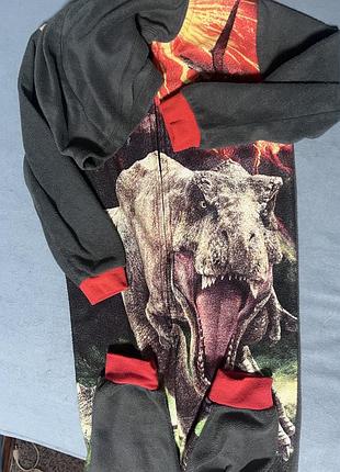 Флисовая пижама,кигурами 110-116