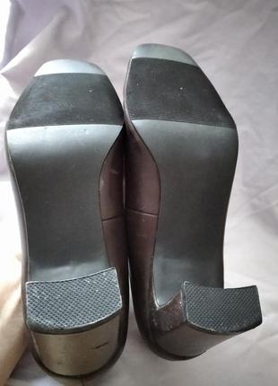 Кожаные туфли на кольца, коричневые, размер 385 фото