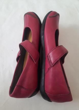 Шкіряні лофери туфлі черевики колір фуксія10 фото