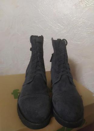 Ботинки замшевые"vitto rossi"1 фото