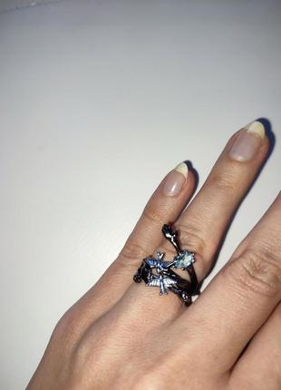 Женское кольцо с птицей колечко м птичками птичка с камнем голубым