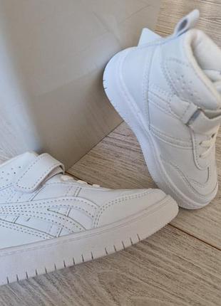 Утепленные хайтопы флис деми ботинки кроссовки