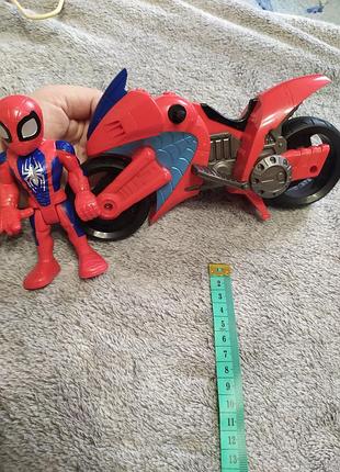 Игрушка мотоцикл.. человек паук marvel 2