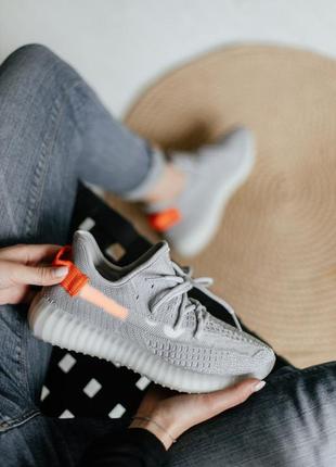 Кроссовки adidas yeezy boost 350 v2 tail light