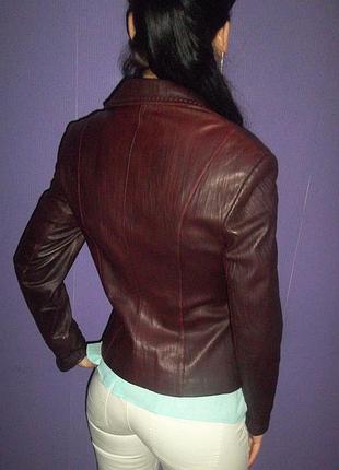 Продам кожаную куртку yiluqi